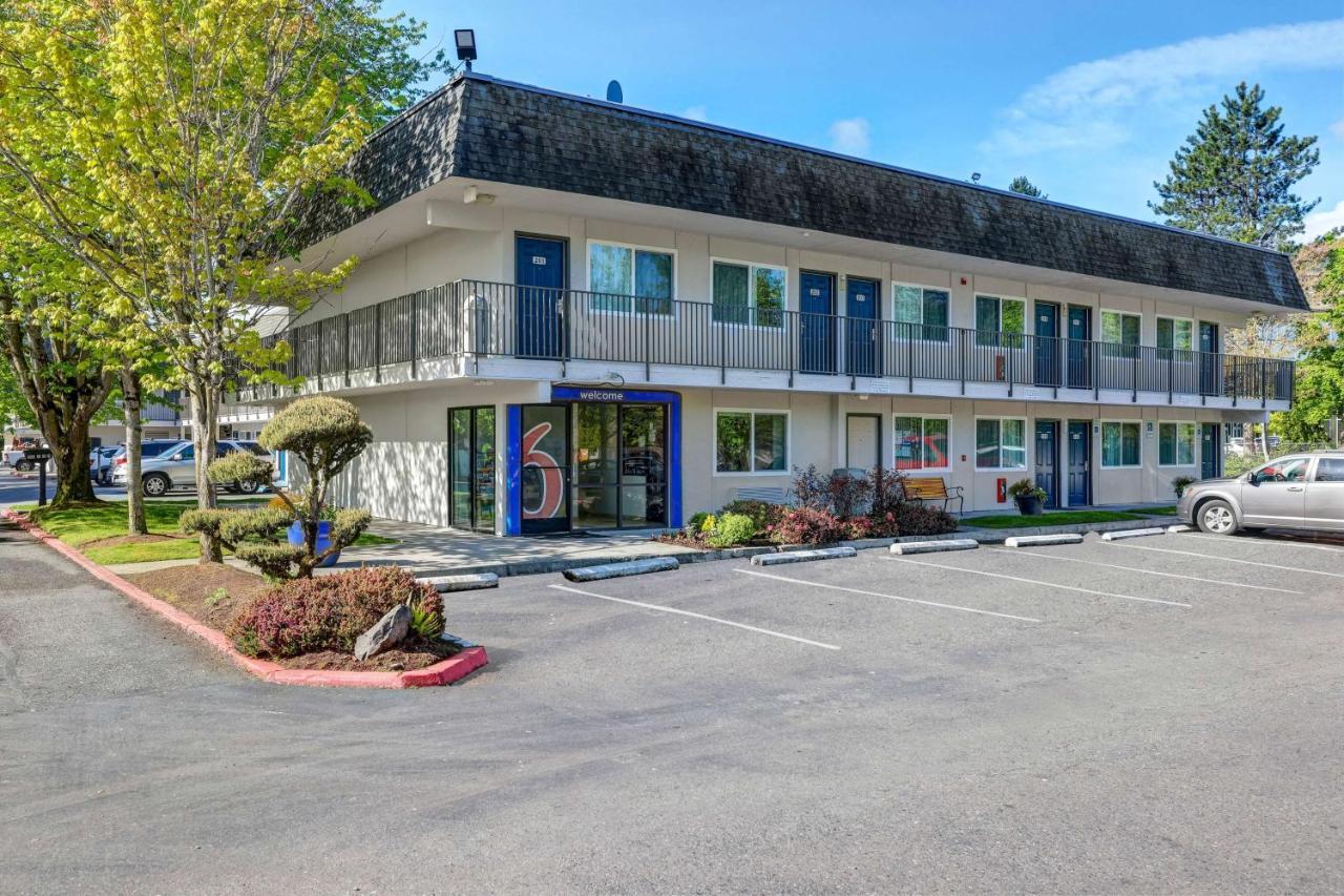 Motel 6-Issaquah, Wa - Seattle - East Екстер'єр фото