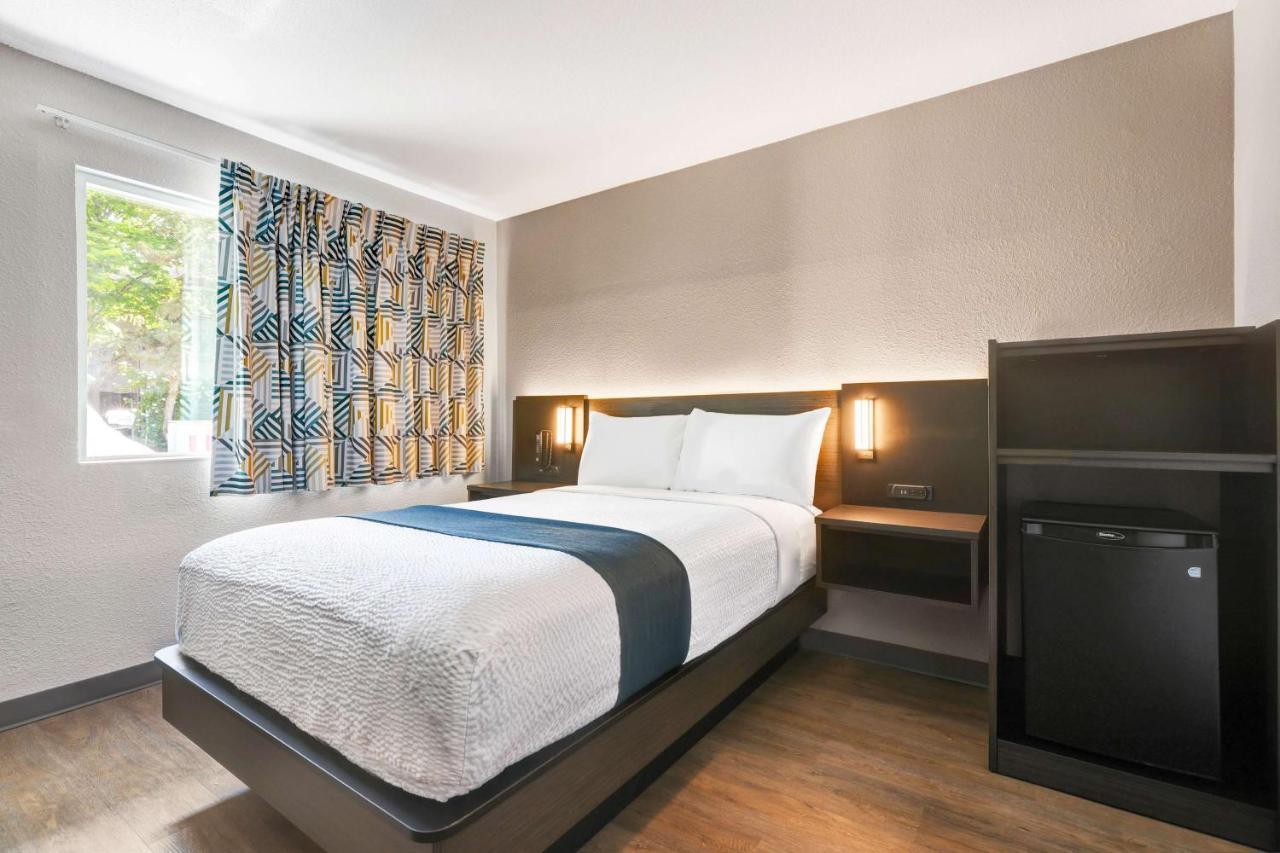 Motel 6-Issaquah, Wa - Seattle - East Екстер'єр фото
